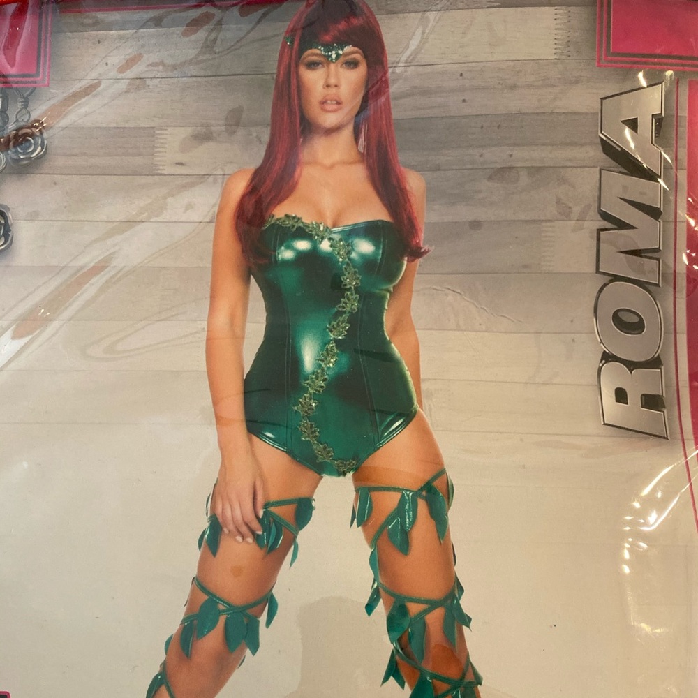 Halloween Poison Ivy Costume